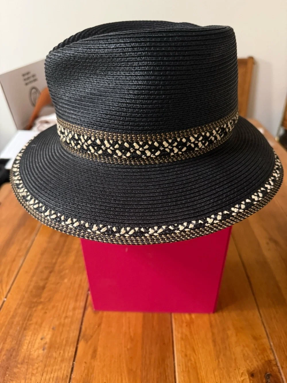 Eric Javits Hat Black Beige Squishee Straw Fedora Sunhat Packable UPF 50+ - Picture 6 of 7